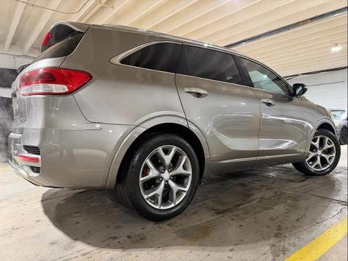2016 Kia Sorento SX