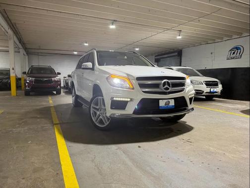 White 2015 Mercedes-Benz GL-Class 4MATIC