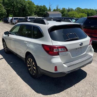 White 2016 Subaru Outback 2.5i Limited