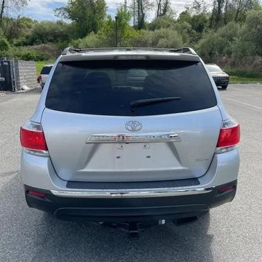 2011 Toyota Highlander SE