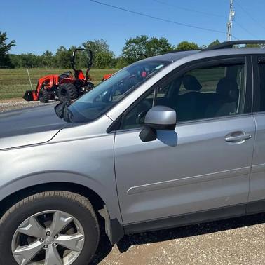 Silver 2016 Subaru Forester 2.5i Limited