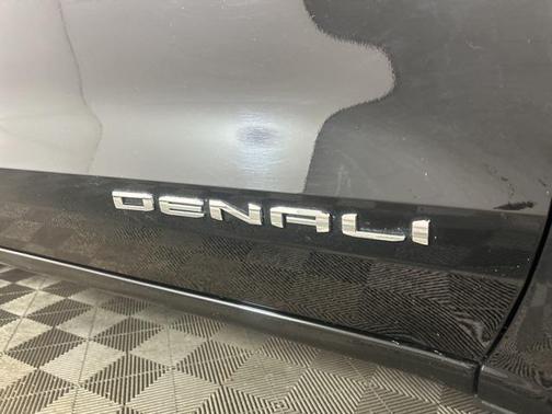 2024 GMC Canyon Denali