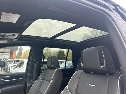 2024 Cadillac Escalade Sport