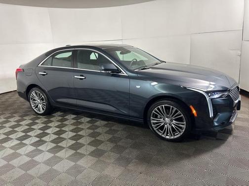 2022 Cadillac CT4 Premium Luxury
