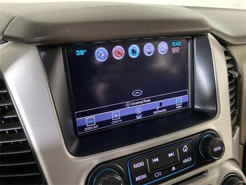 Photo 5 of 41 of 2017 GMC Yukon XL SLT