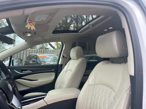 2022 Buick Enclave AWD Avenir