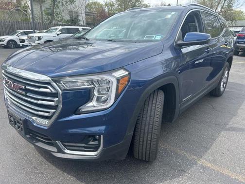 2022 GMC Terrain SLT