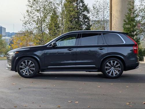 2022 Volvo XC90 T6 Inscription