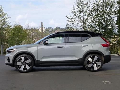 2024 Volvo XC40 Recharge Pure Electric Plus