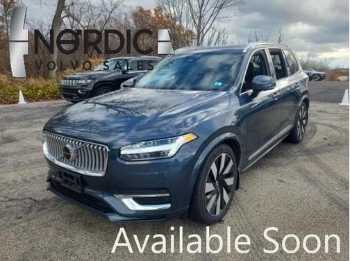 2023 Volvo XC90 Recharge Plug-In Hybrid T8 Ultimate Bright Theme 7-Seater