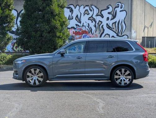 2022 Volvo XC90 T6 Inscription