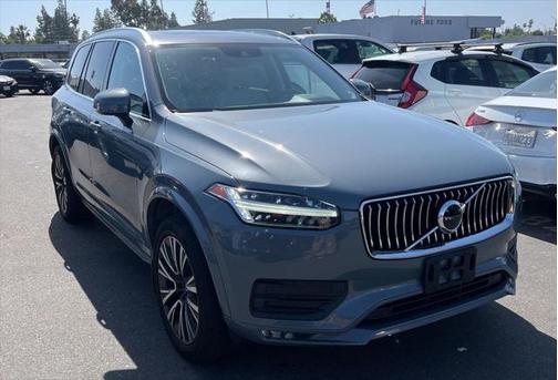 2020 Volvo XC90 T5 Momentum
