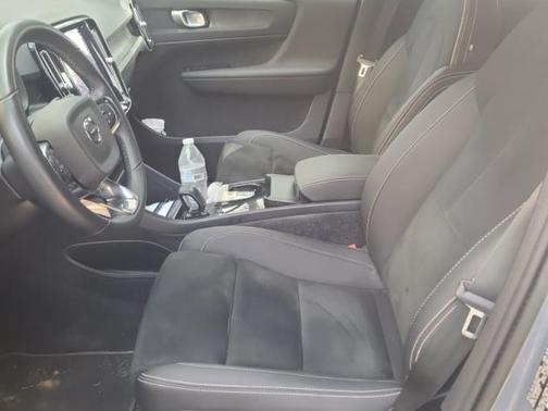 2023 Volvo XC40 Recharge Pure Electric Twin Plus