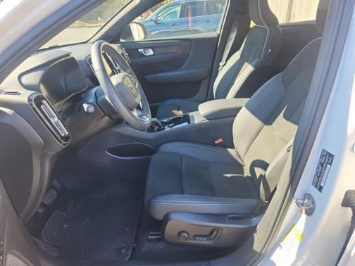 2023 Volvo C40 Recharge Pure Electric Twin Plus