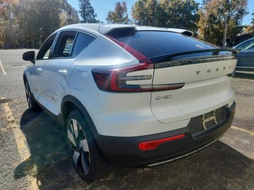 2023 Volvo C40 Recharge Pure Electric Twin Plus