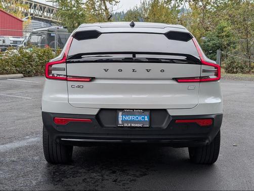 2023 Volvo C40 Recharge Pure Electric Twin Plus