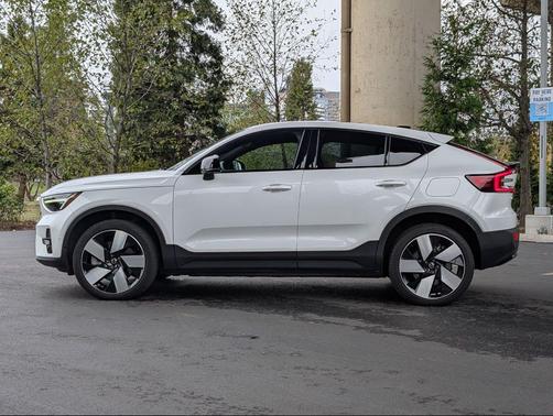 2023 Volvo C40 Recharge Pure Electric Twin Plus