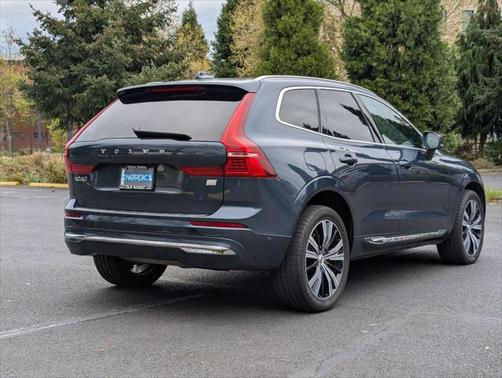 2022 Volvo XC60 Recharge Plug-In Hybrid T8 Inscription