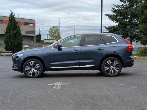 2022 Volvo XC60 Recharge Plug-In Hybrid T8 Inscription