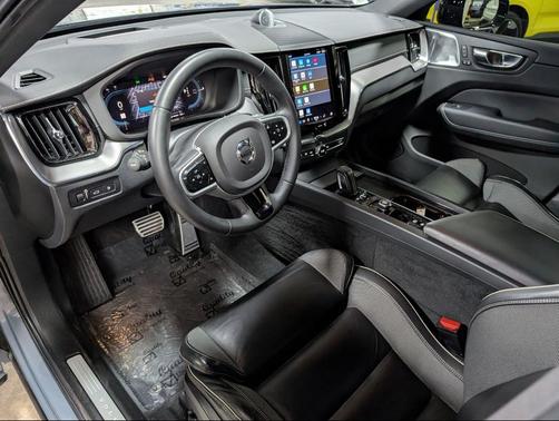 2022 Volvo XC60 Recharge Plug-In Hybrid T8 Polestar