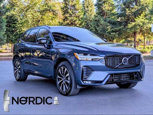 2025 Volvo XC60 B5 Plus
