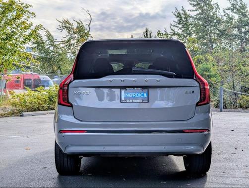 2025 Volvo XC90 B6 Plus 7-Seater