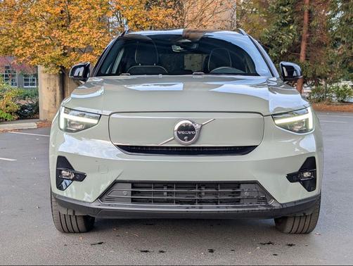2024 Volvo XC40 Recharge Pure Electric Plus