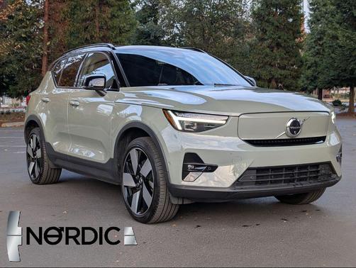 2024 Volvo XC40 Recharge Pure Electric Plus