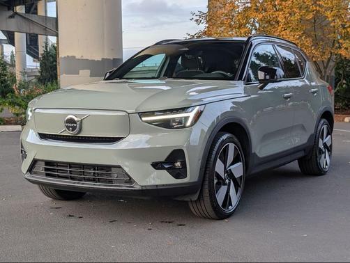 2024 Volvo XC40 Recharge Pure Electric Plus