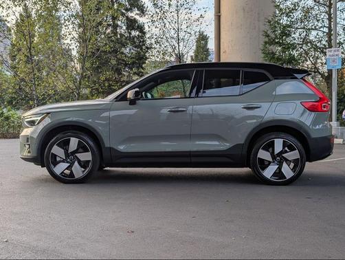 2024 Volvo XC40 Recharge Pure Electric Plus