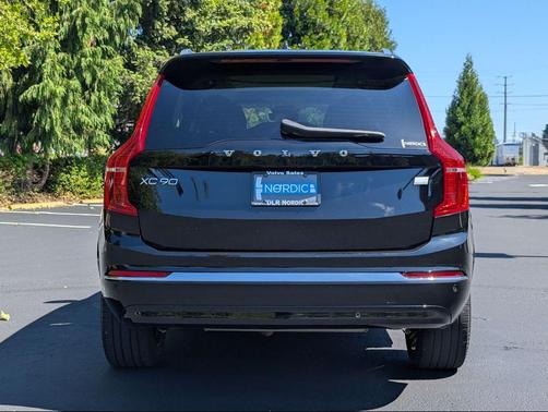 Onyx Black 2023 Volvo XC90 Recharge Plug-In Hybrid T8 Plus 6-Seater