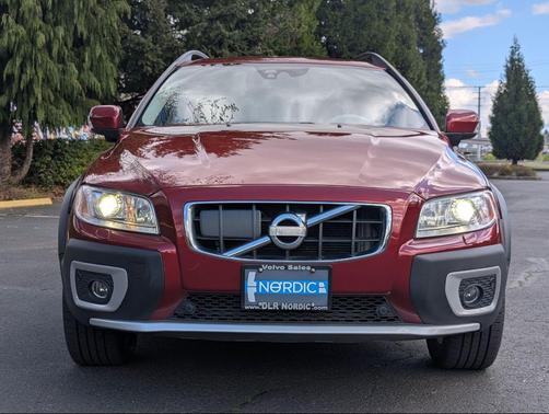 Flamenco Red 2012 Volvo XC70 T6 Platinum
