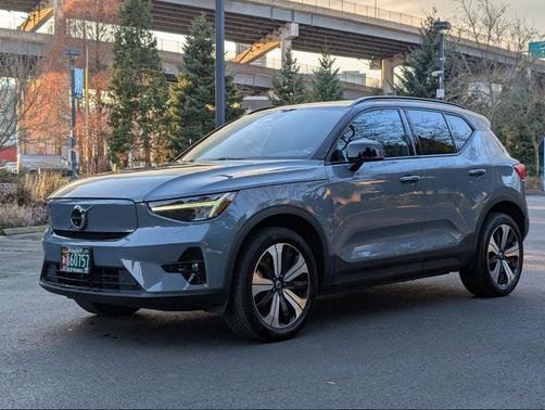 2023 Volvo XC40 Recharge Pure Electric Twin Plus