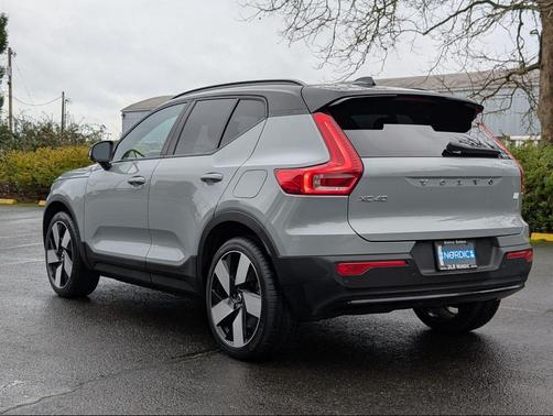 2024 Volvo XC40 Recharge Pure Electric Twin Ultimate