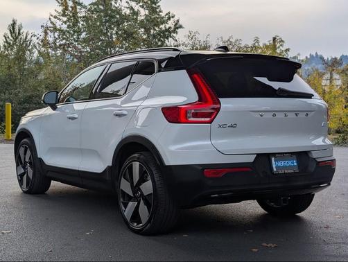 2024 Volvo XC40 Recharge Pure Electric Twin Ultimate
