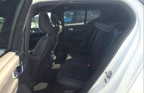 2024 Volvo XC40 Recharge Pure Electric Twin Ultimate