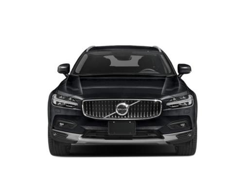 Thunder Grey Metallic 2022 Volvo V90 Cross Country B6