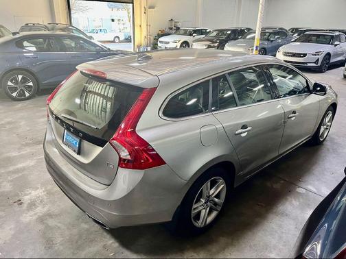 2015 Volvo V60 T5 Platinum