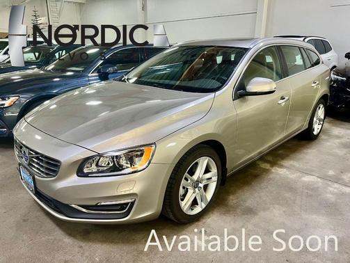 2015 Volvo V60 T5 Platinum