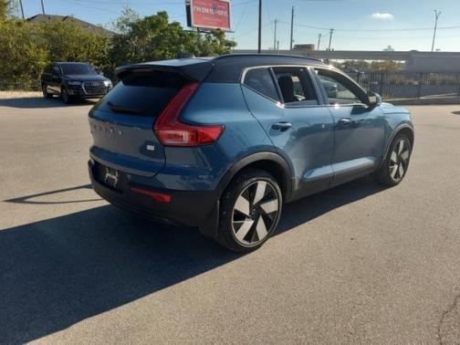 2023 Volvo XC40 Recharge Pure Electric Twin Ultimate