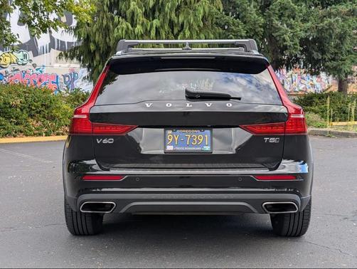 2020 Volvo V60 Cross Country T5