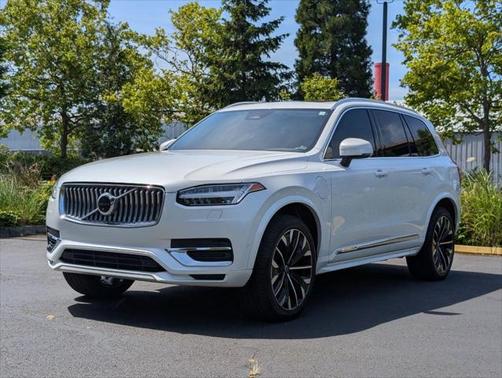 2023 Volvo XC90 Recharge Plug-In Hybrid T8 Plus 6-Seater