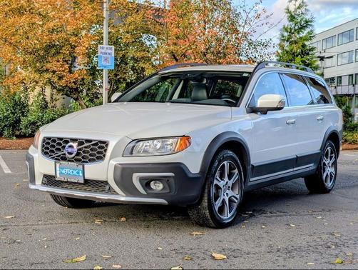 2014 Volvo XC70 T6 Premier Plus