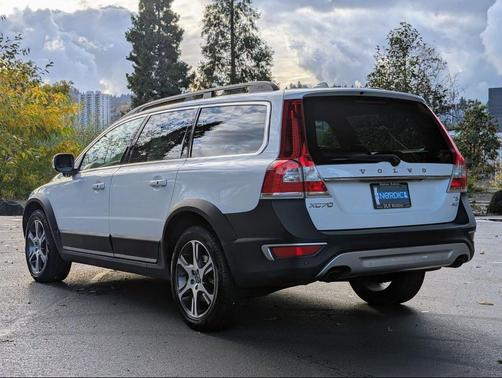 2014 Volvo XC70 T6 Premier Plus