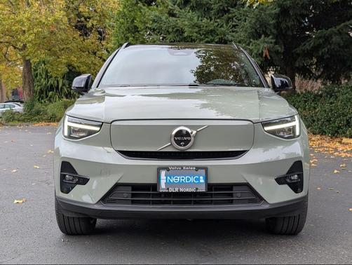 2024 Volvo XC40 Recharge Pure Electric Plus