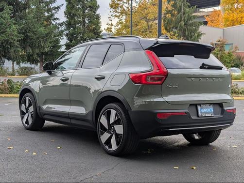 2024 Volvo XC40 Recharge Pure Electric Plus
