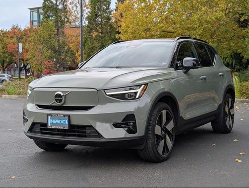 2024 Volvo XC40 Recharge Pure Electric Plus