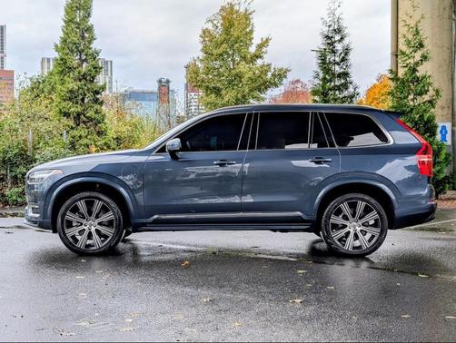 2024 Volvo XC90 Recharge Plug-In Hybrid T8 Ultimate Bright Theme 7-Seater
