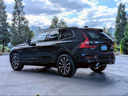 2025 Volvo XC60 B5 Plus