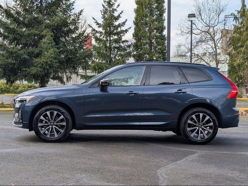2025 Volvo XC60 B5 Core